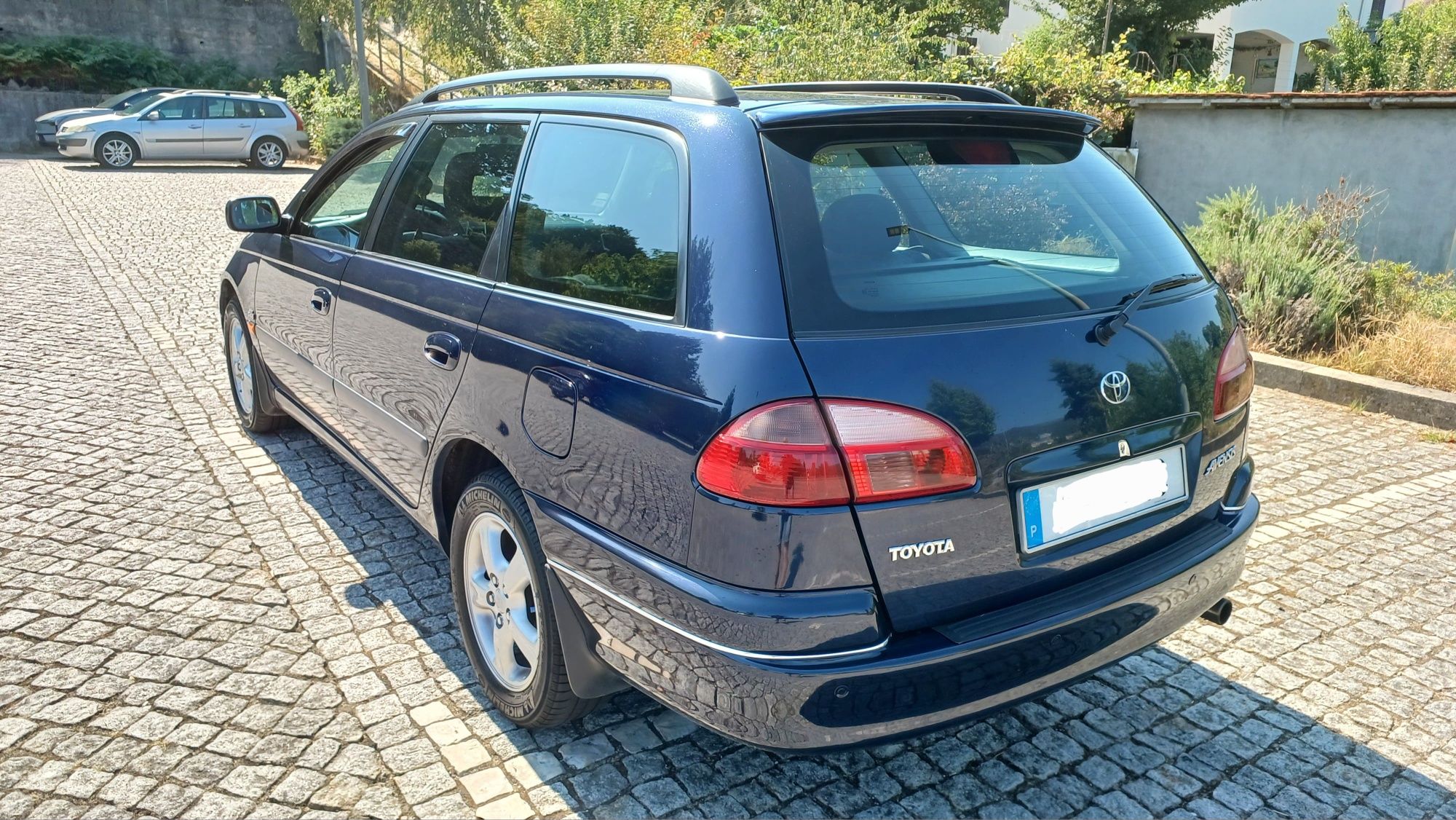 Toyota Avensis em óptimo estado.