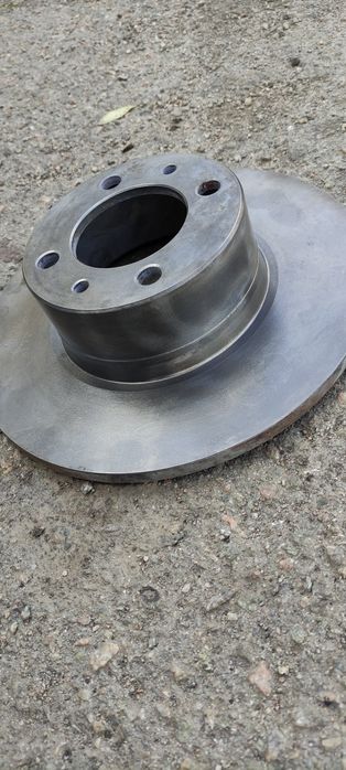 Продам тормозной диск на ваз 2106 новый