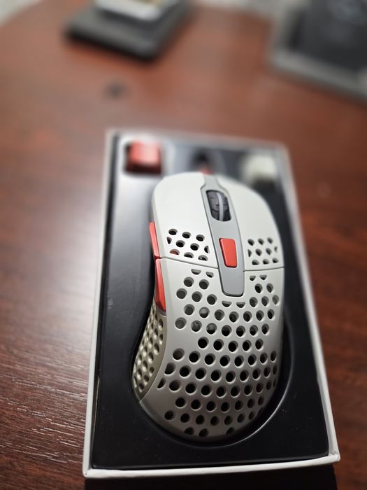 Мишка ігрова професійна Xtrfy M4 RGB Retro Grey, комплект, в ідеалі
