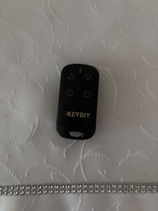 Pilot keydiy do bram garażowych i nie tylko