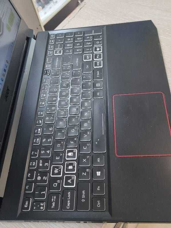 Ноутбук Acer AN515-55-51Y2