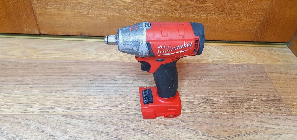 Milwaukee M18 FIWF 12  klucz udarowy, elektryczny