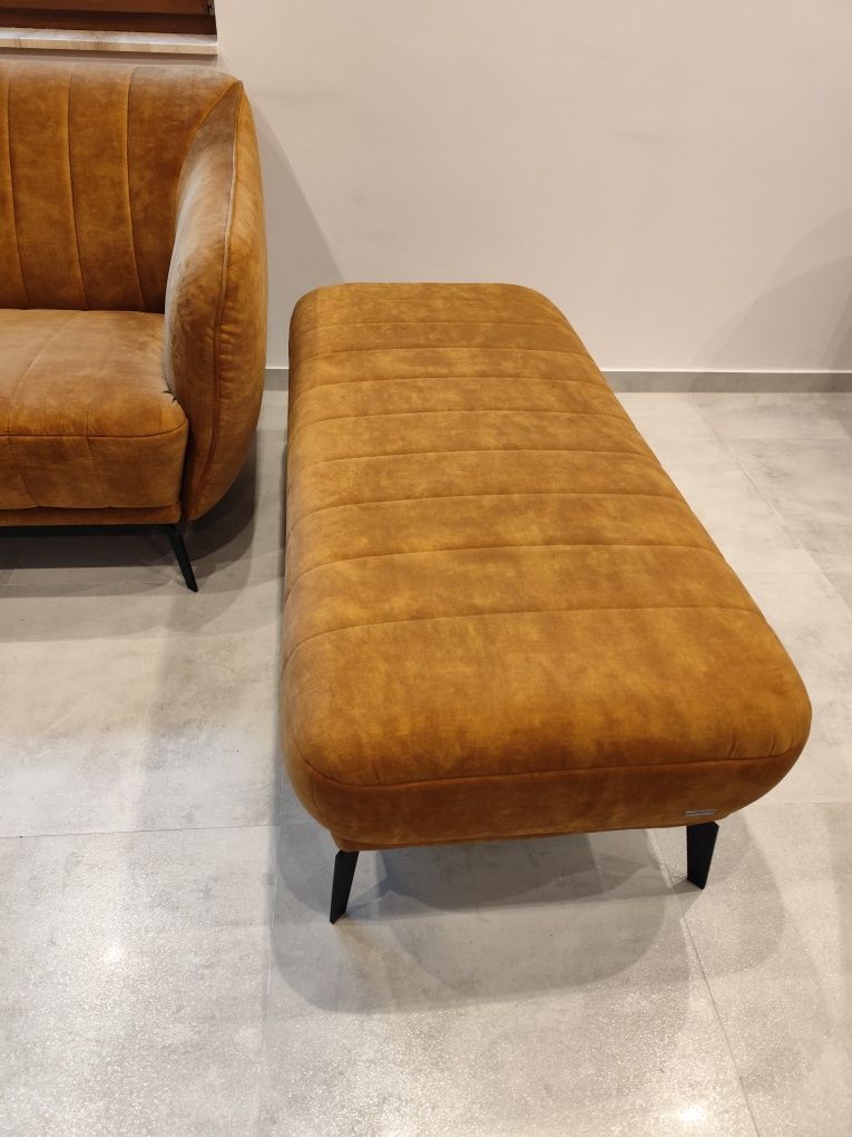 Flori Canvani Piękna stylowa Sofa 3 osobowa + hoker pufa