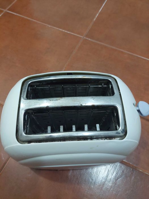 Torradeira branca Flama