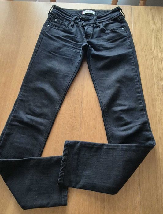 2 pares de calças ganga Levis - T34