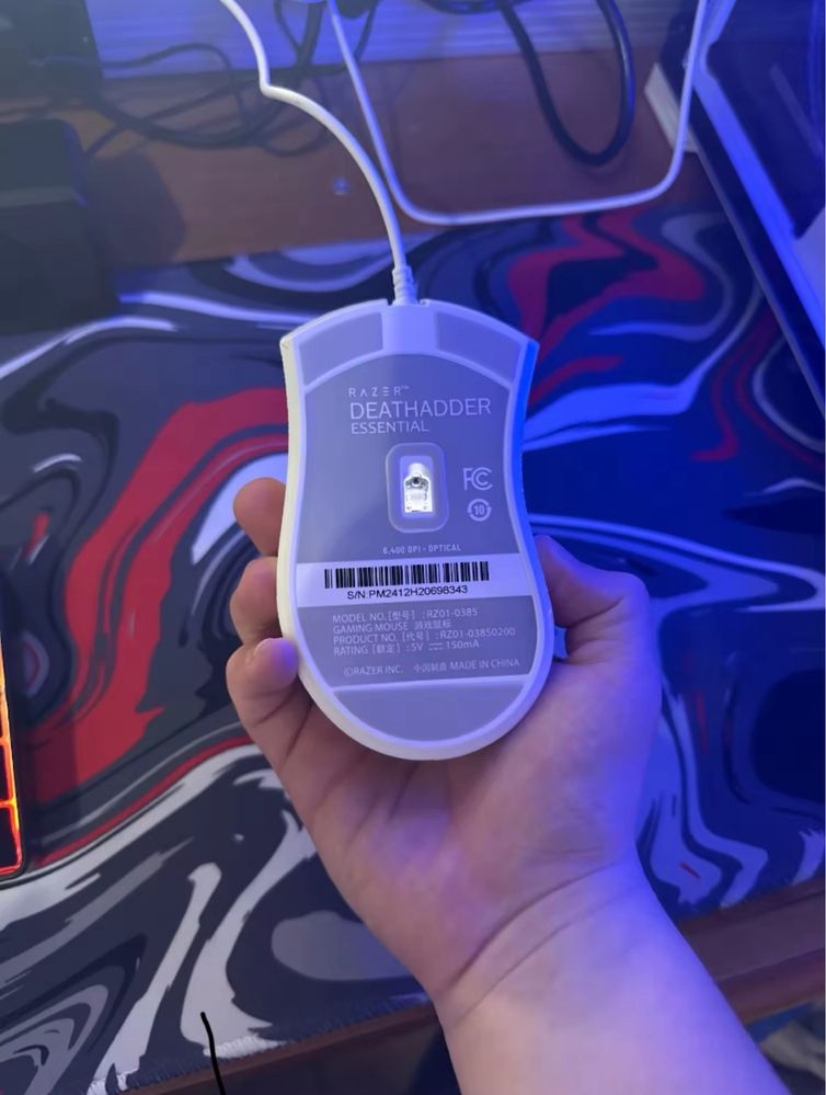 Razer-DeathAdder Essencial Branco
