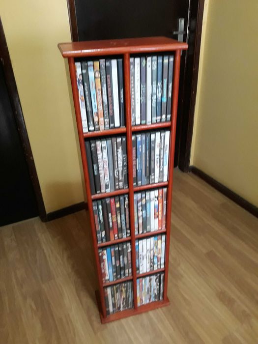 Movel para filmes dvds com 93 filmes imcorporados