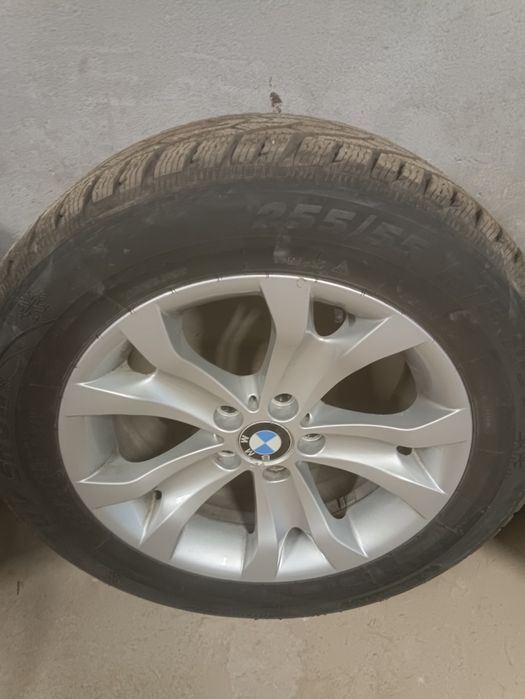 Продам титани з зимовою резиною 23року в доброму стані до BMW X5 E65 E