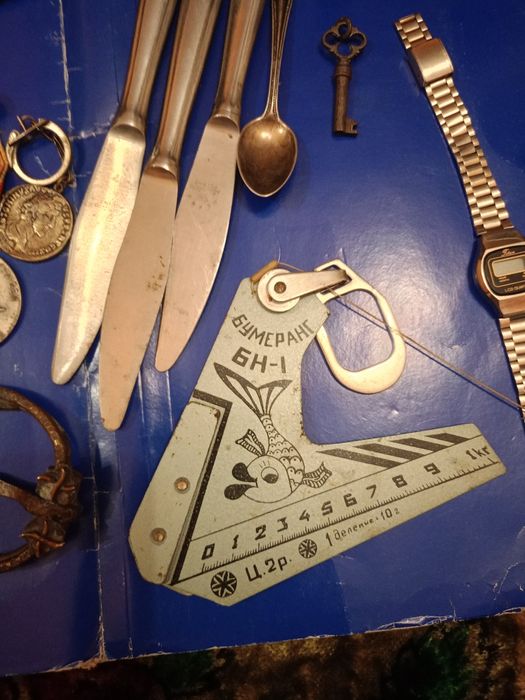 Bibeloty medal wpinka noże FSO