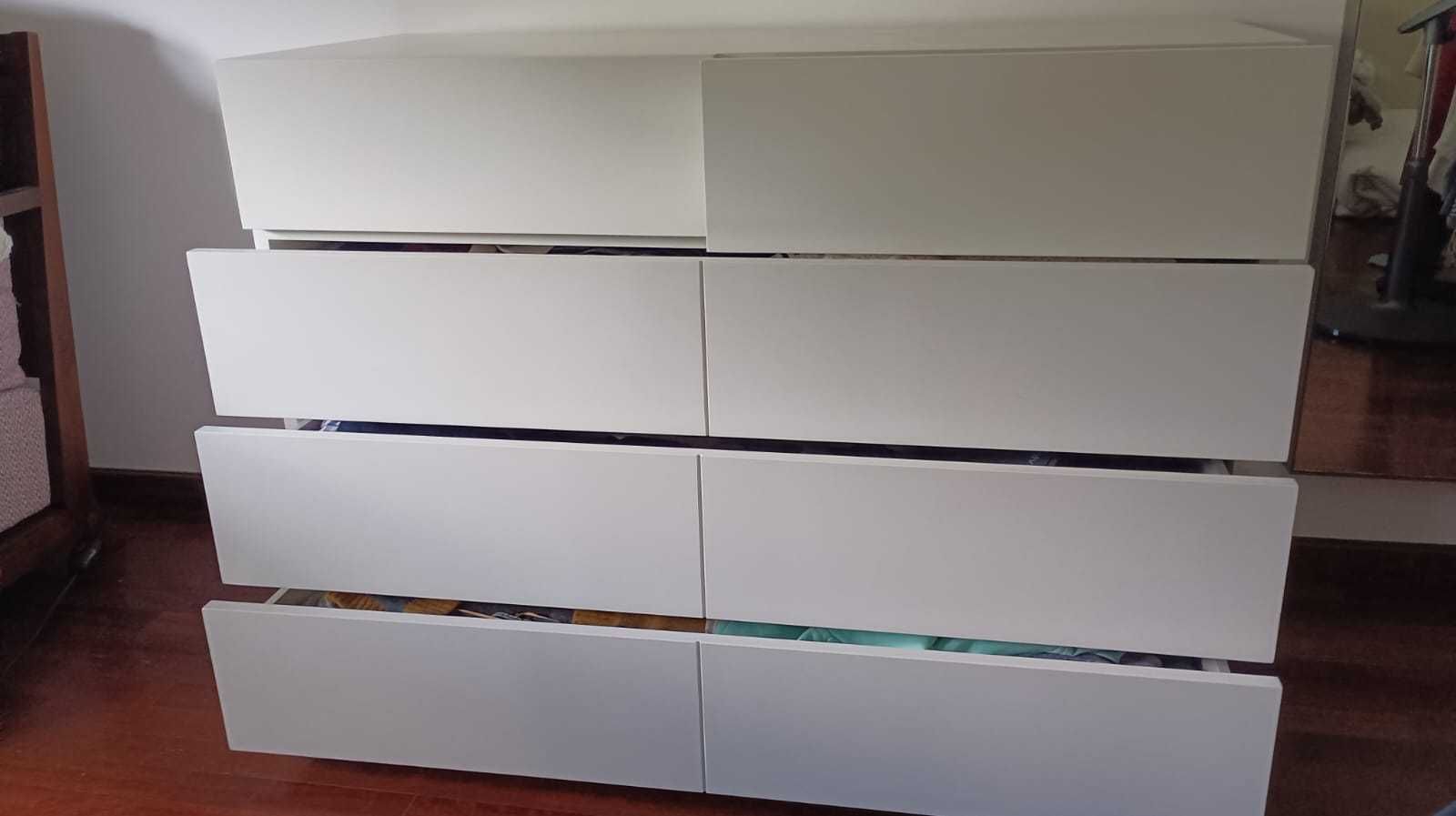 Cómoda branca de quarto