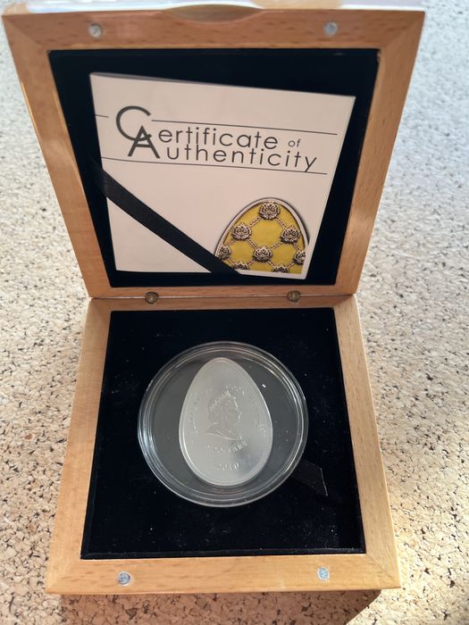 5 dorarów Cook Islands 2010 menniczy stan żółte jajko