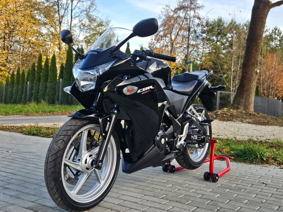 Honda CBR250 CBR 250 jak nowa 2300km 1 ręka Jak nowa  a2