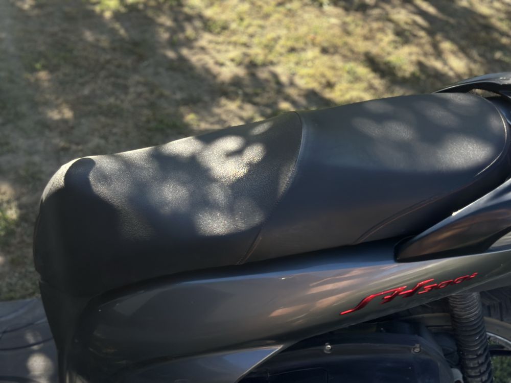 Мопед Honda SH 300 бензин