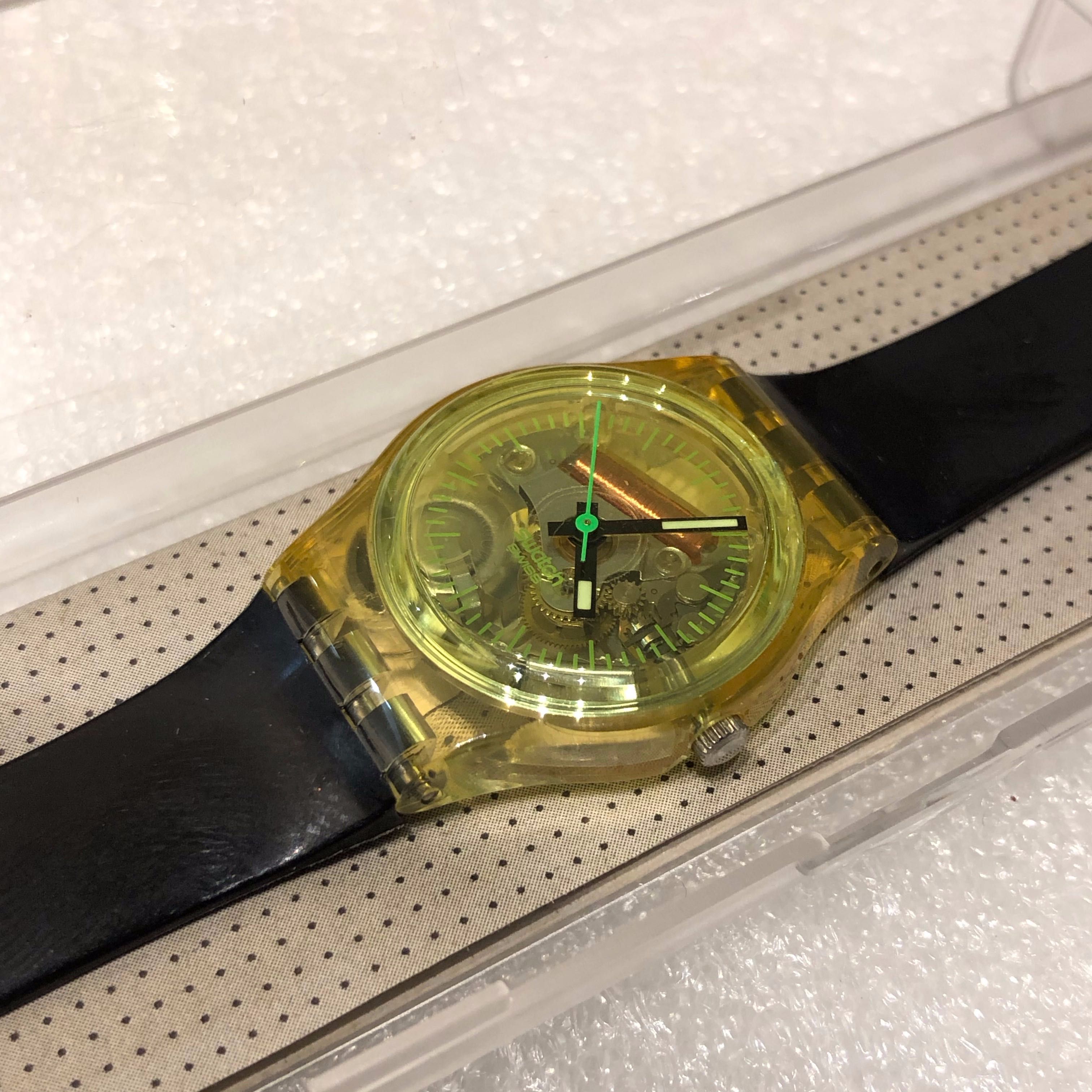 Relógio Swatch LK201, Novo, Nunca Usado na caixa