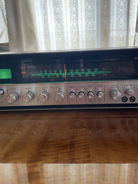 Amplituner SONY STR 6046 sprzedam.