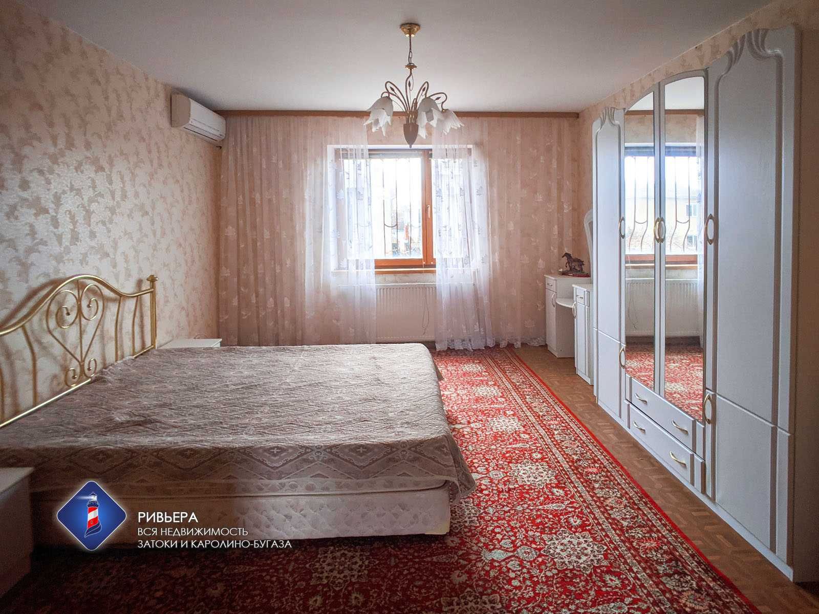 Продам дом с камином в первой линии лимана