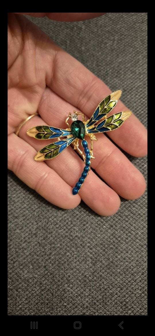 Broszka ważka Outlander dla fanów serialu owad dragonfly