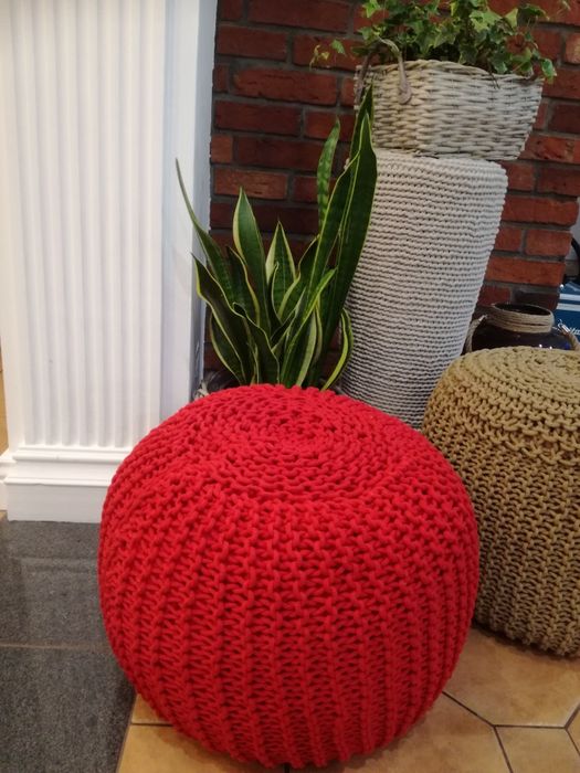 Elegancka pufa Walentynki.