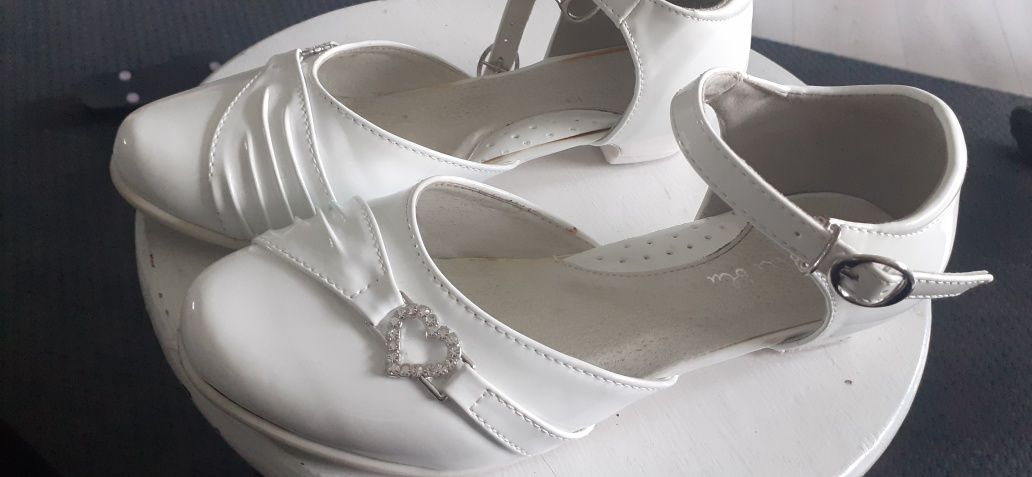 Buciki buty komunijne 34 białe