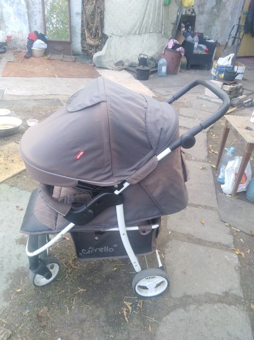 Продаю децкую каляска цена договорная