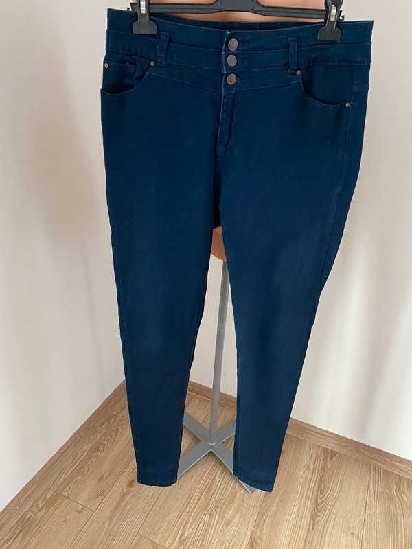 Spodnie jeans elastyczne New Look rozmiar 46