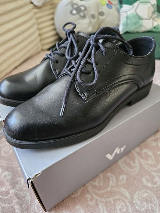 Buty komunijne 36