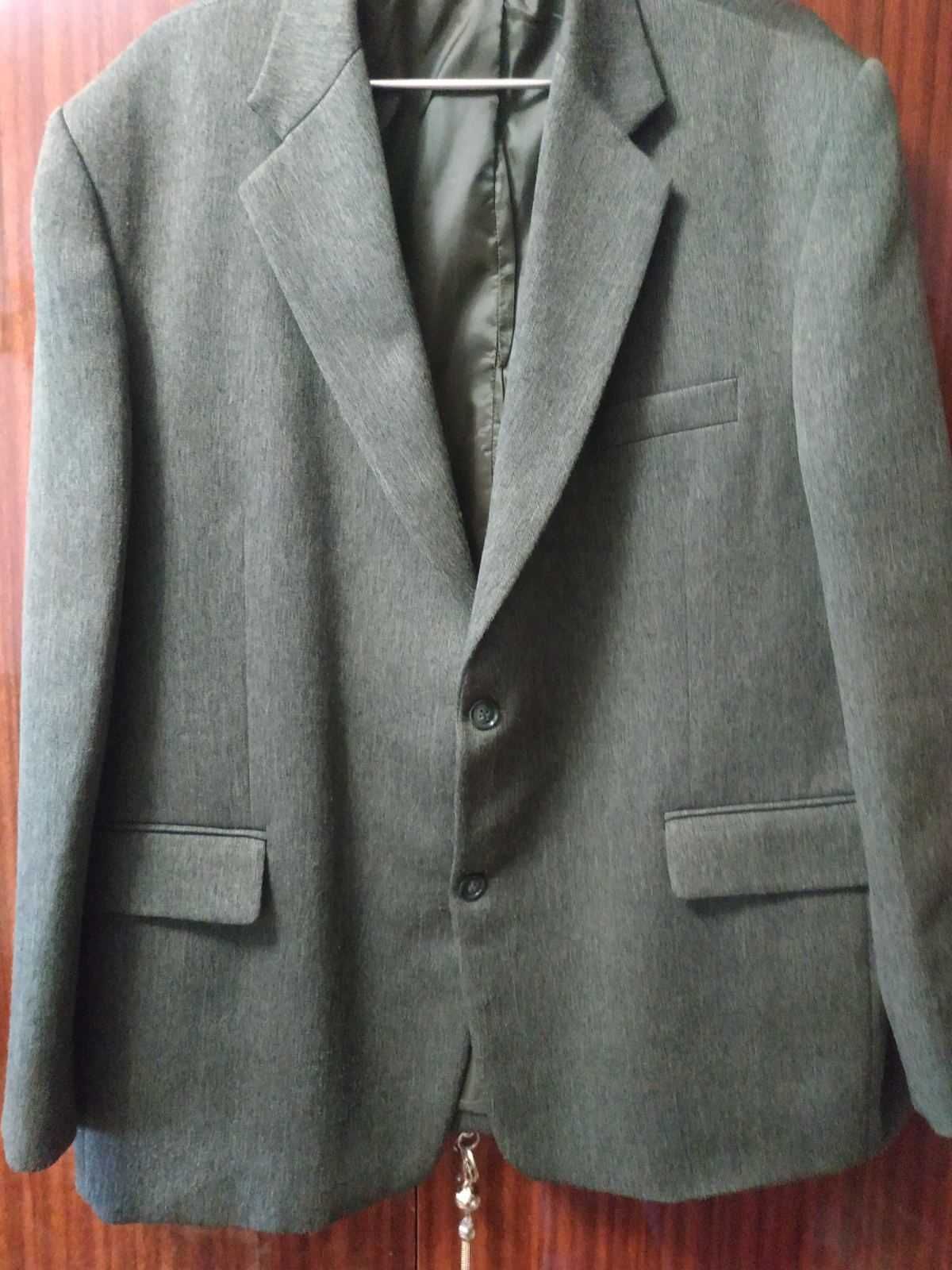 Продам чоловічий костюм (піджак 62 розмір, брюки 58-60)