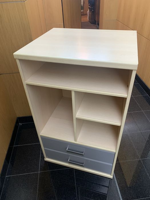 Movel para TV, PC, Livros ou outra utilidade.