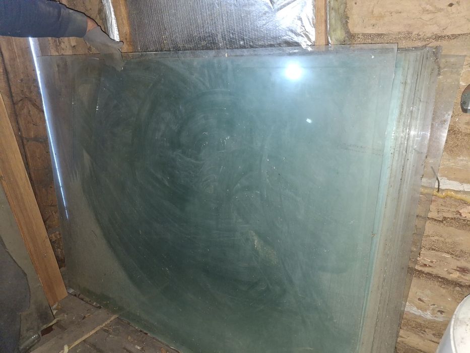 Стекло 1.60×1.26  3мм