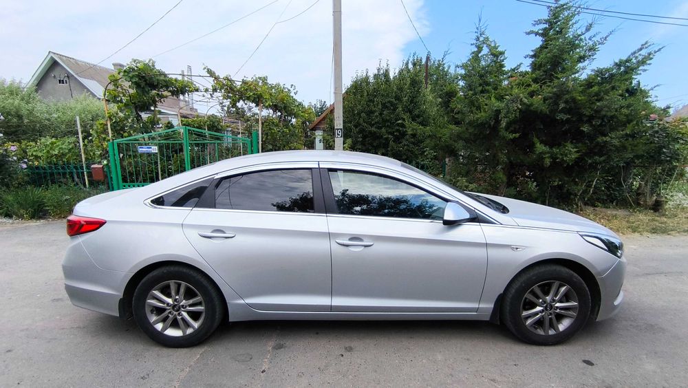 Hyundai Sonata LF 2.0 LPI