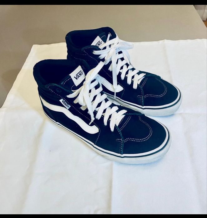 Sapatilhas Altas Vans “Off the Wall” NR. 38. Excelente estado, sem uso