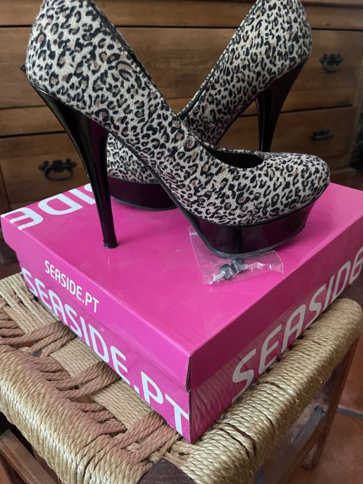 Sapatos de salto alto preto/leopardo