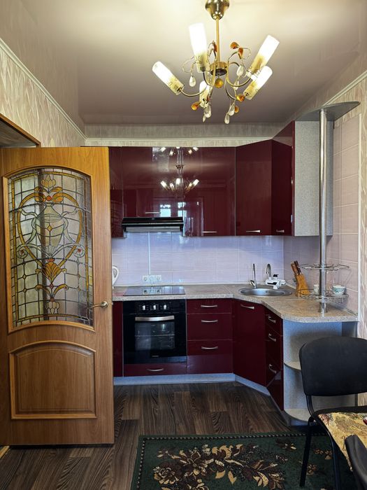 Продается 2 комнатная квартира 8/12 , р-н Малого рынка