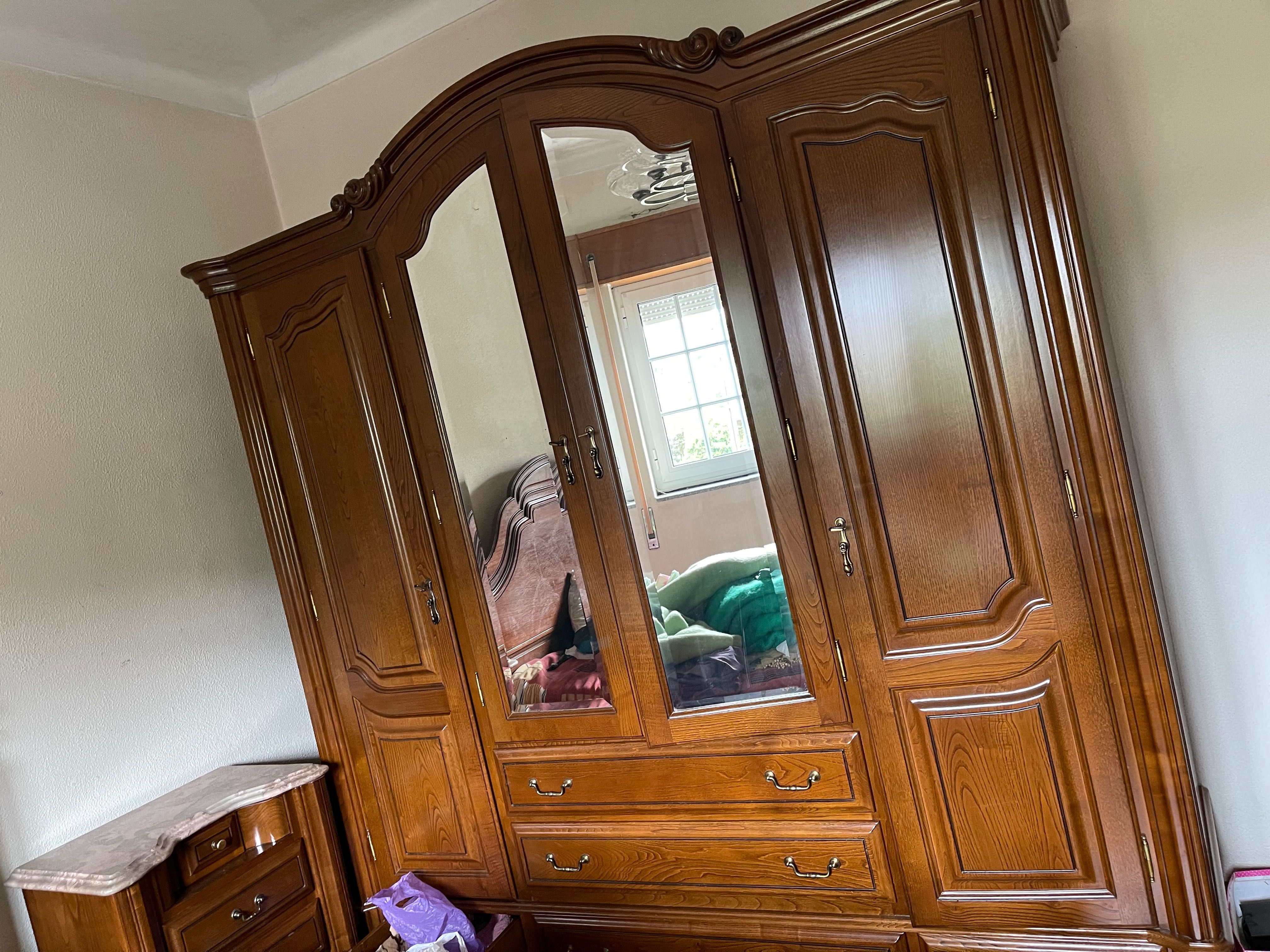 Vendo mobília de quarto completa