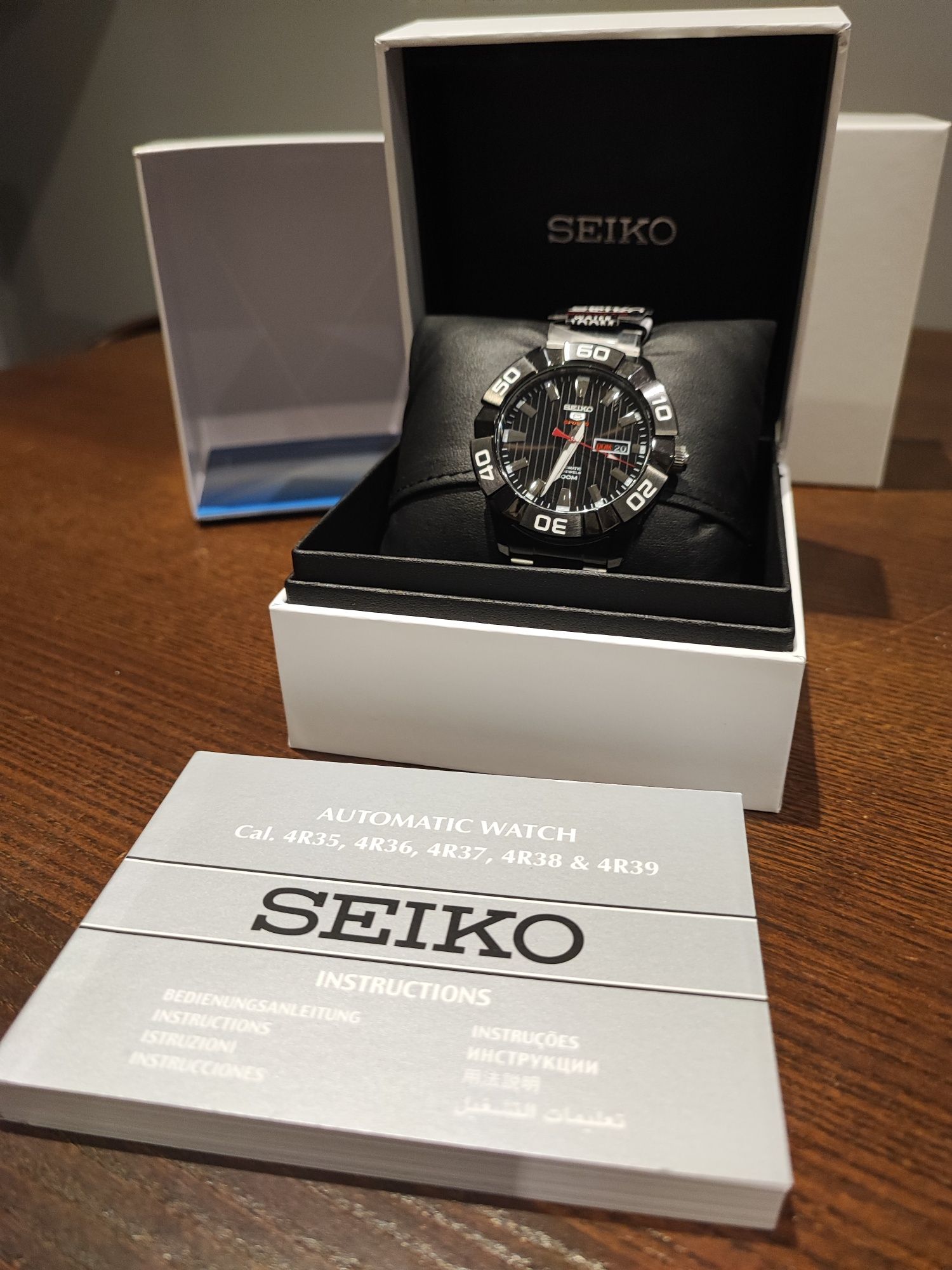 Relógio SEIKO 5 Sports Automático