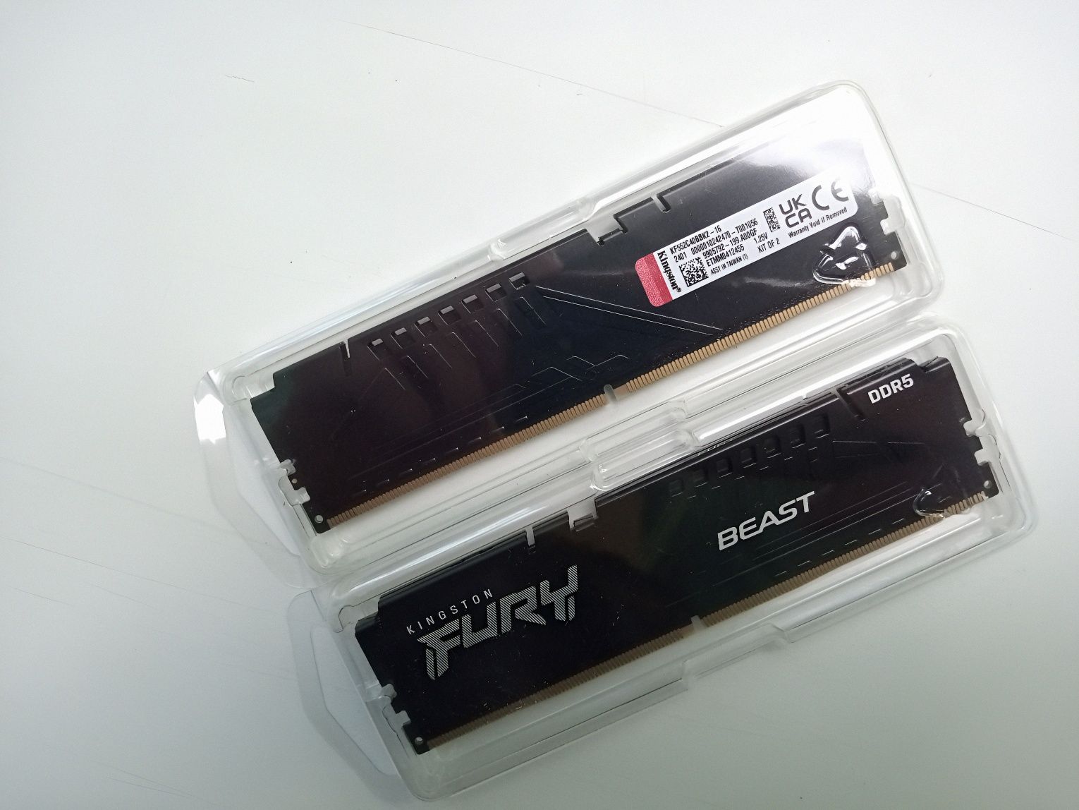 Оперативна памʼять ddr5 на 16Гб