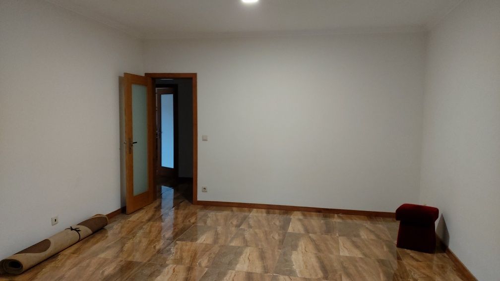 Vendo moradia T3