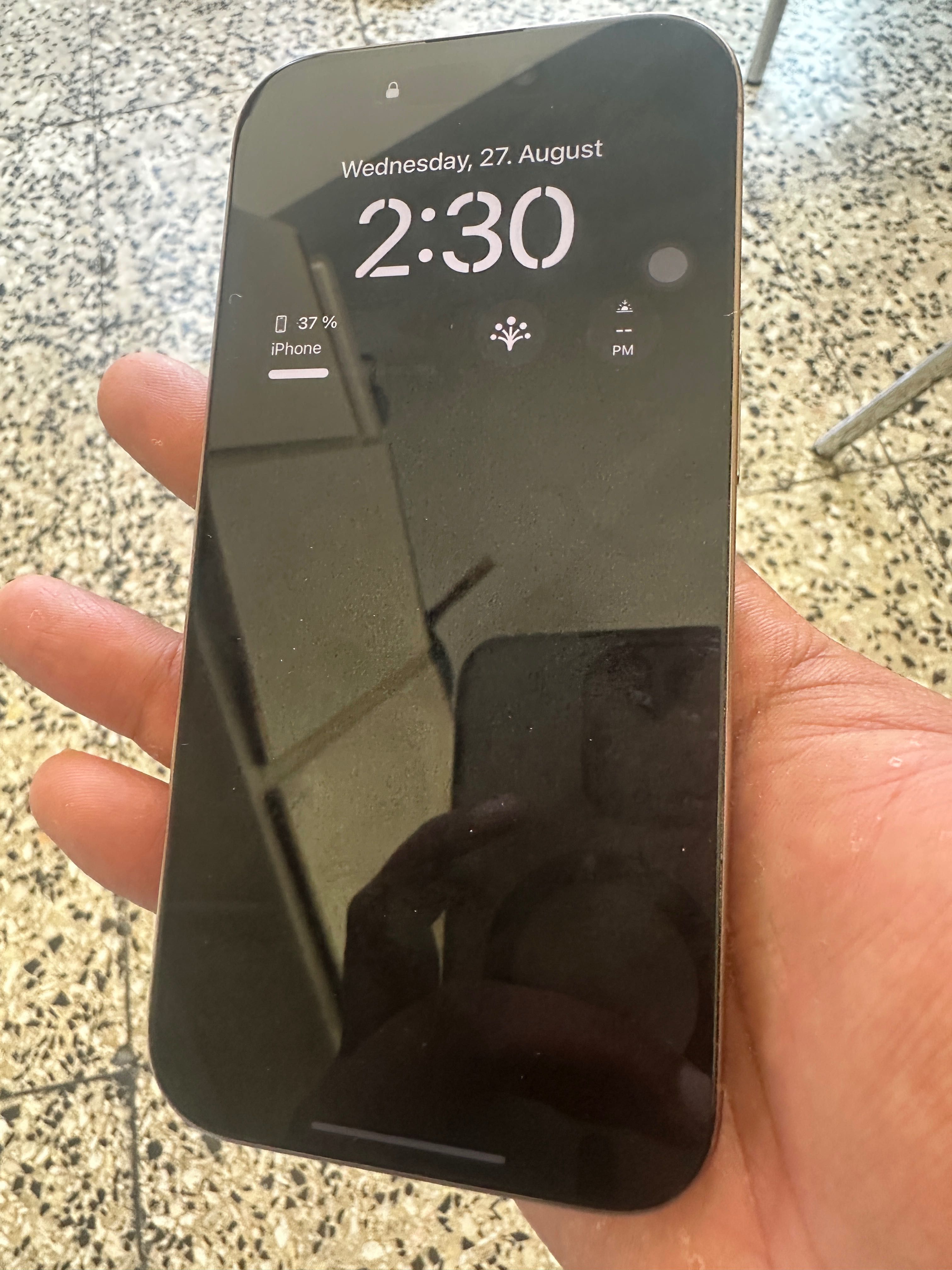 iPhone 16 pro 128 GB