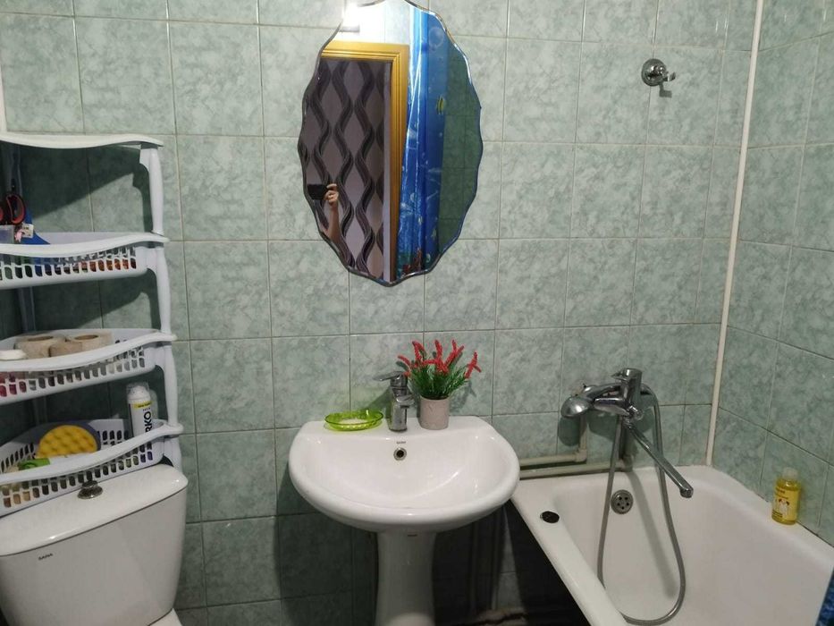 Здам в оренду трикімнатну квартиру на другому поверсі