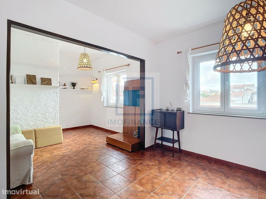 Moradia geminada - Excelente oportunidade de investimento