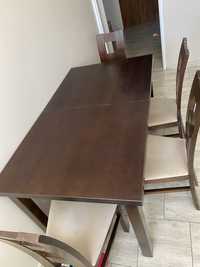 Sprzedam stół drewniany z 4 krzesłami