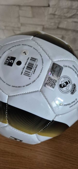 Nowa pilka nozna Real Madryt r.5 hologram