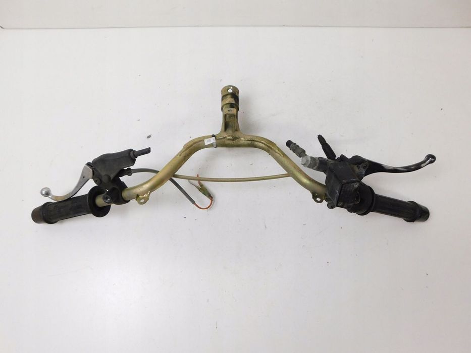 SUZUKI UE 125 4T KIEROWNICA  POMPA HAMULCOWA PRZÓD PRAWA