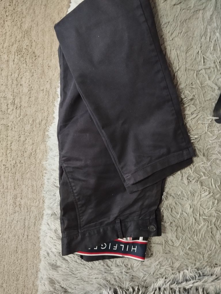Spodnie męskie czarne Tommy Hilfiger