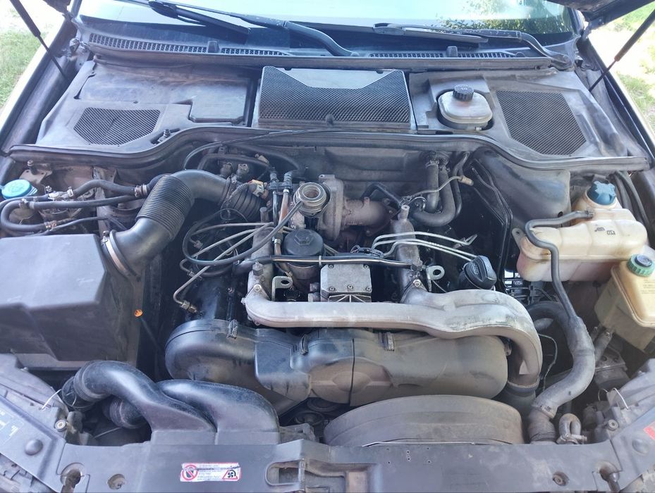 продам audi a8 d2