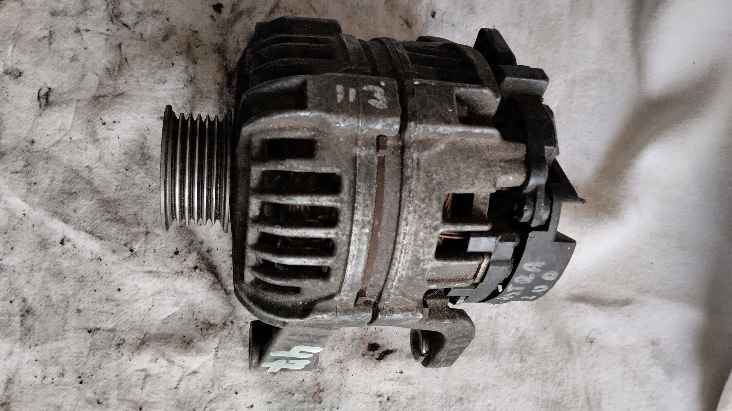Alternator Opel Astra g ii Zafira a 2.0 Dti