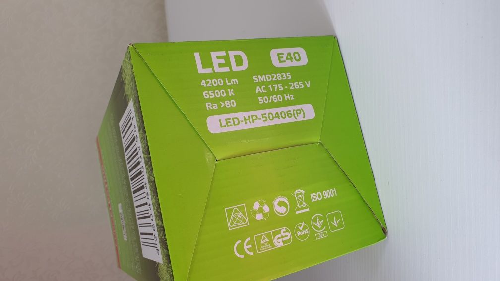 Светодиодная лампа Euroelectric LED Plastic 50W E40 6500K LED-HP-50406