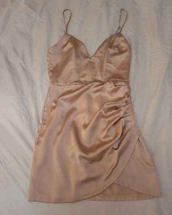 Sukienka satynowa