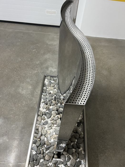 Fonte de água em inox