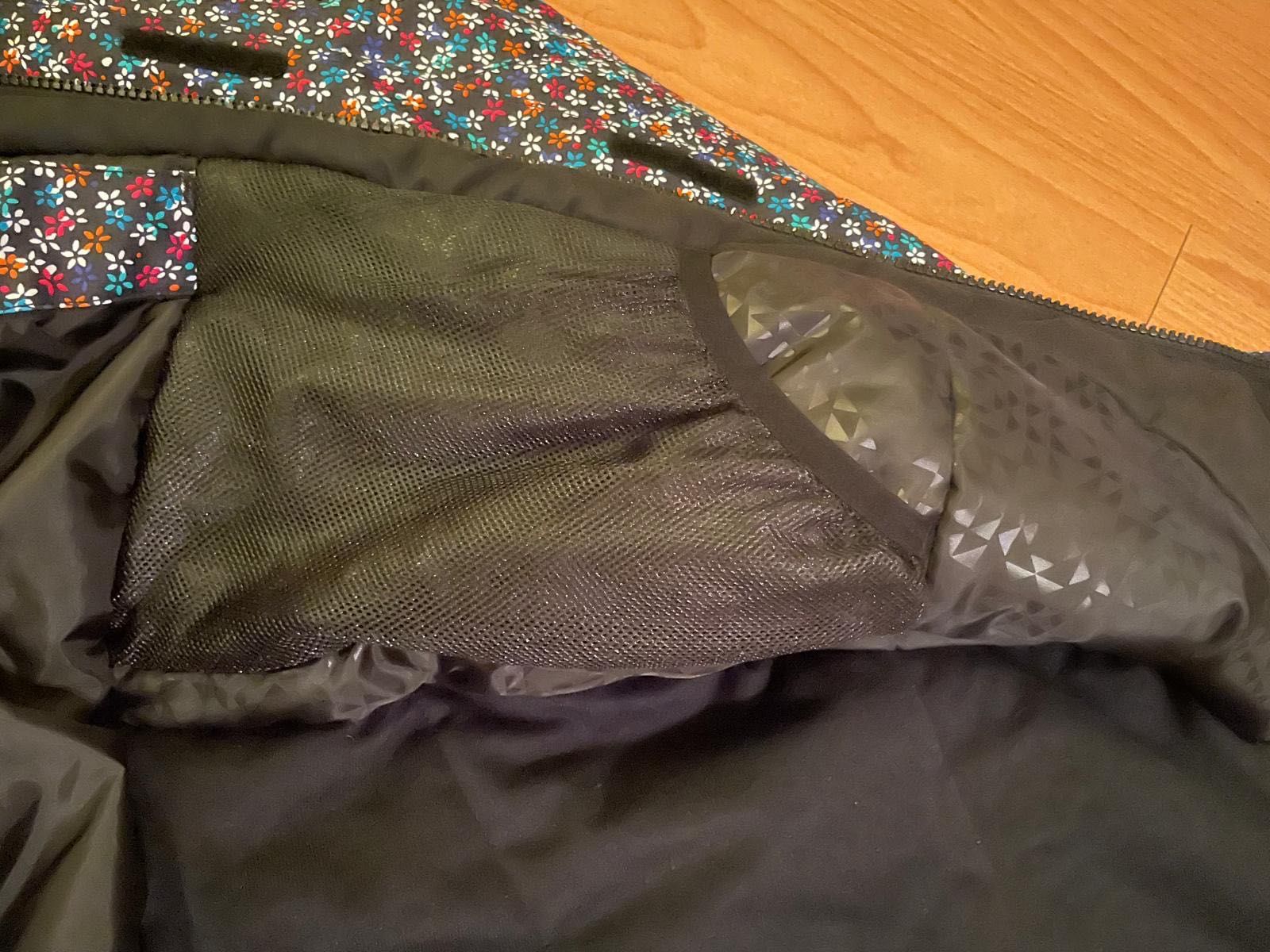 Casaco de neve Roxy com oferta de calças